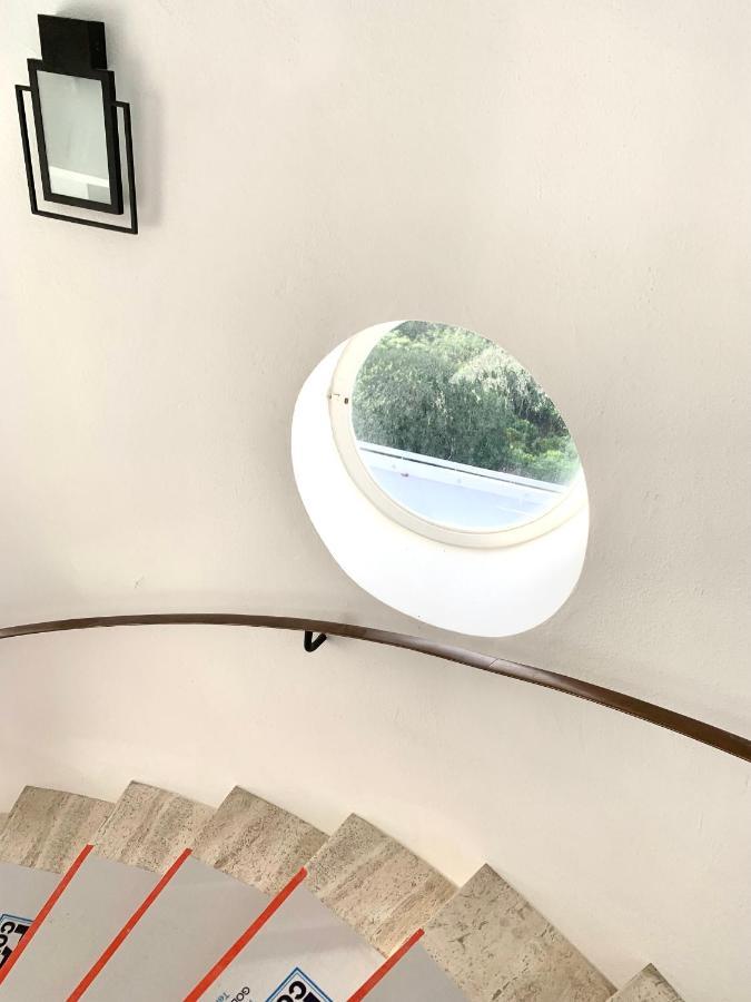 Elegant Et Parking Dans Batiment Historique Saint-Tropez